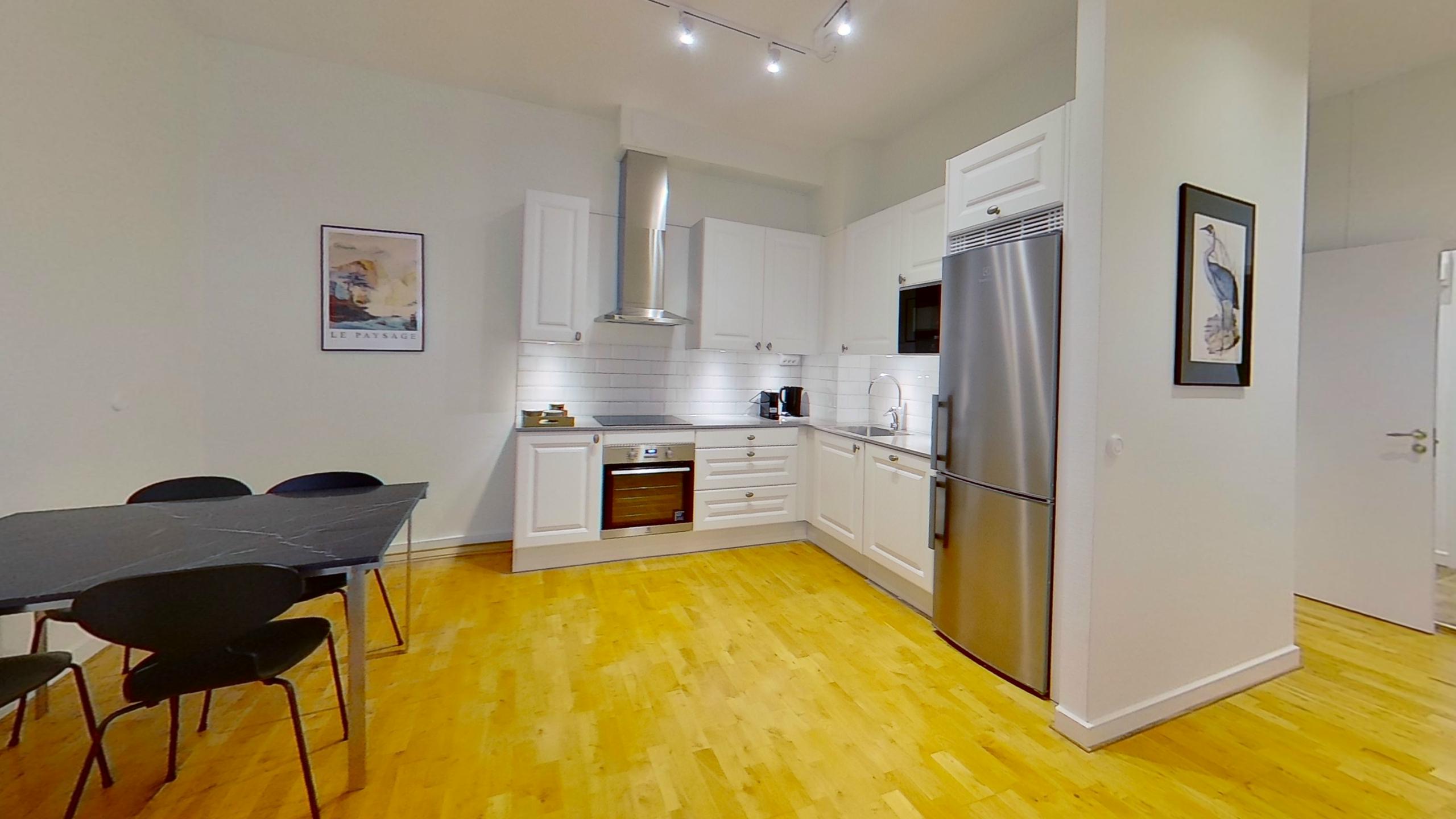 Beautiful 2-BR apartment in top location