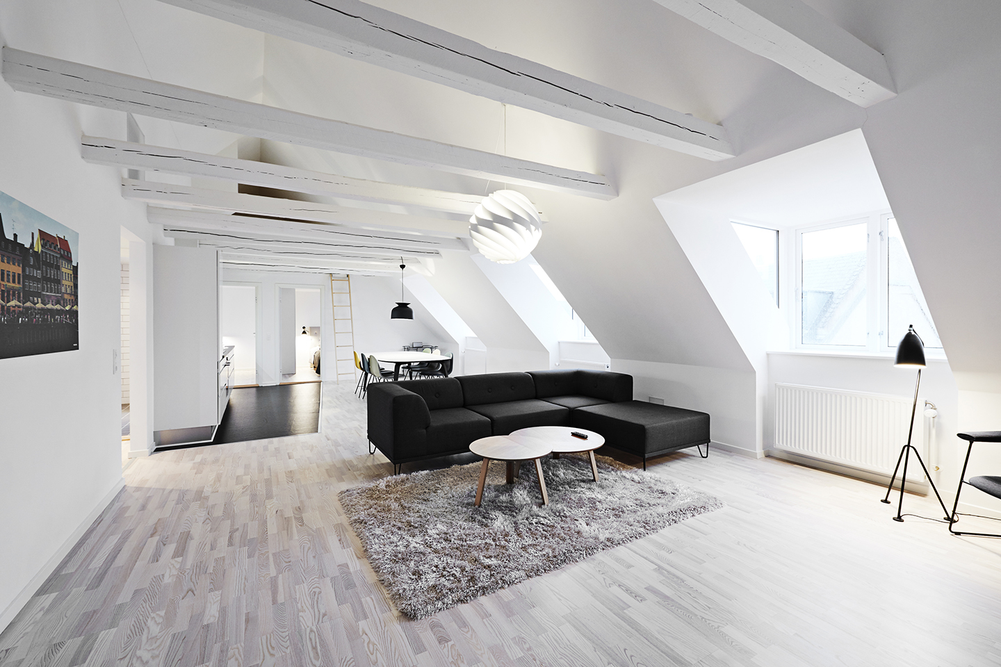 Cool 2½-BR penthouse in Vesterbro