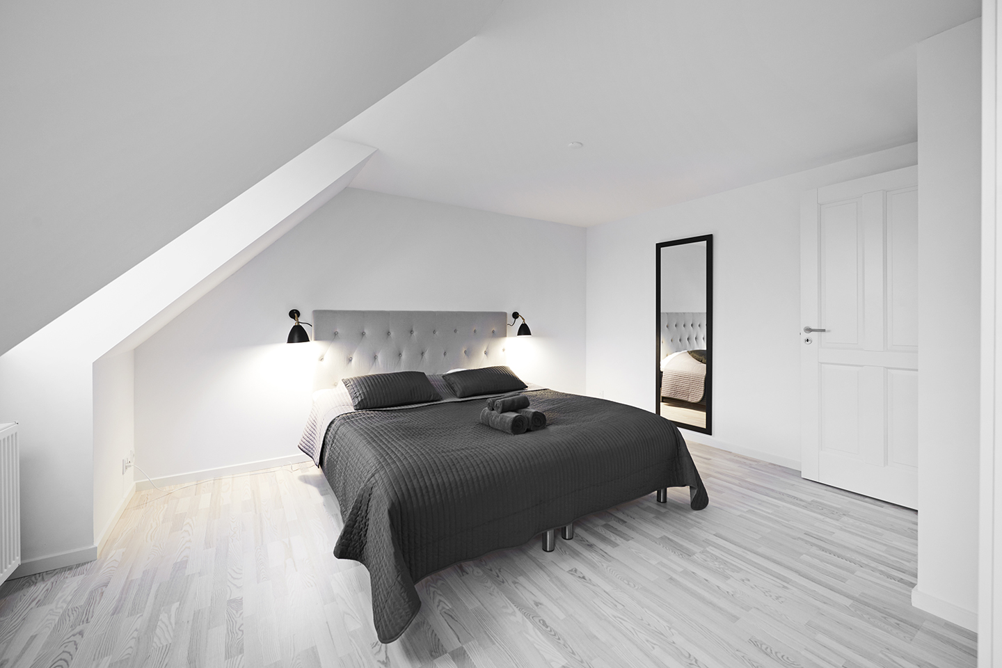Cool 2½-BR penthouse in Vesterbro